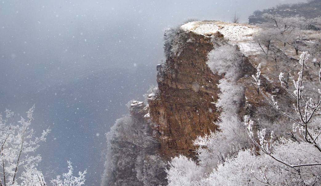 下雪了，太行大峡谷开启“2020年冬季雪景模式”，快来这幅水墨画里走一走！