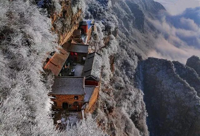 下雪了，太行大峡谷开启“2020年冬季雪景模式”，快来这幅水墨画里走一走！